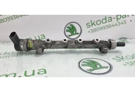 Паливна рампа з датчиком тиски і клапаном тиску Skoda Octavia III A7 1.6 TDI