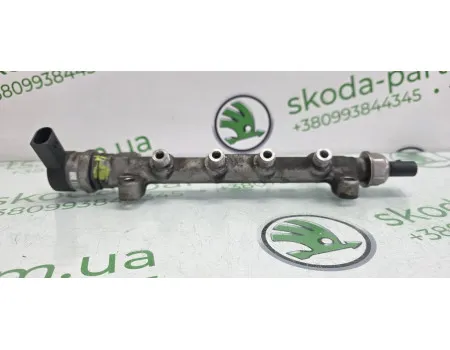 Паливна рампа з датчиком тиски і клапаном тиску Skoda Octavia III A7 1.6 TDI