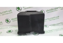 Кришка акамуляторної батареї Skoda Octavia Tour бензин