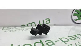Мікрик замка багажника Skoda Octavia Tour 1j0962103
