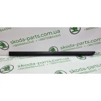 Молдинг дверей задній лівий Skoda Octavia Tour