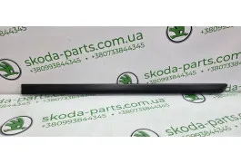 Молдинг дверей задній лівий Skoda Octavia Tour