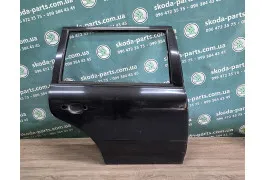 Двері задні праві Skoda Octavia Tour універсал чорні 9910 ( з мятиною) 1U9833056