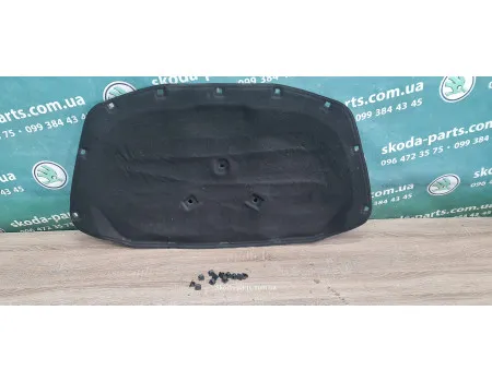 Шумоізоляція капота Skoda Octavia A5 1Z0863831A Шумоізоляція капота Skoda Octavia A5 1Z0863831A