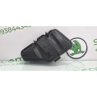Кришка лівої фари Skoda Superb VAG (24675500) Кришка лівої фари Skoda Superb VAG (24675500)