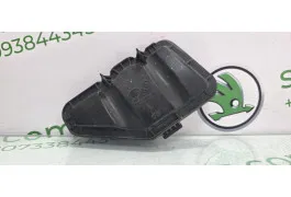 Кришка лівої фари Skoda Superb VAG (24675500)