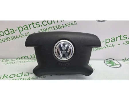 Подушка безпеки водія Volkswagen Caddy 2K0880201B Подушка безпеки водія Volkswagen Caddy 2K0880201B