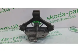 Кронштейн кріплення глушника Skoda Octavia A5 4B0253663D