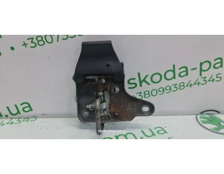 Замок капота Skoda Octavia A7 5E0823186C Замок капота Skoda Octavia A7 5E0823186C