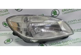 Фара передня права Skoda Fabia II рестайл 5j1941018C