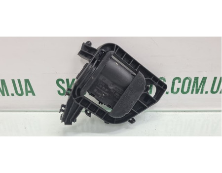 Двигун заслінки пічки Skoda Fabia New 1.2 TDI BOSCH (0132801357)
