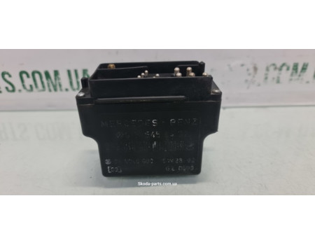 Реле свічок розжарювання 2.5D Mercedes Benz 124 MERCEDES (0155453032)