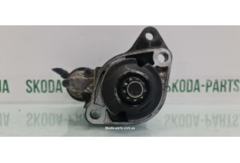Стартер 1.4 1.6 бензин Volkswagen Golf 4 VAG (020911023F)