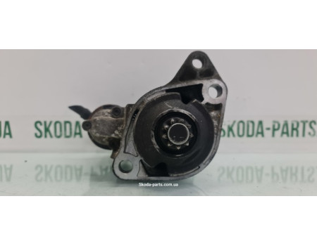 Стартер 1.4 1.6 бензин Volkswagen Golf 4 VAG (020911023F)