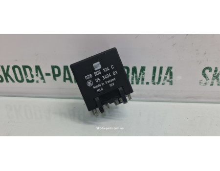 Реле 182 свічок розжарювання Volkswagen Caddy Seat Inca VAG (028906124C)