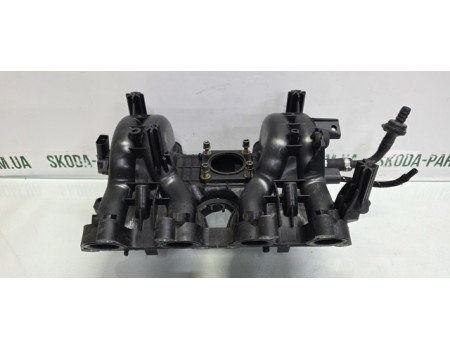 Впускний колектор Skoda Octavia Tour 1.6 AEE VAG (032129711G)