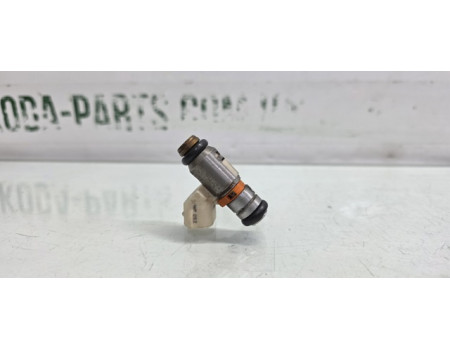 Форсунка вприску палива Skoda fabia II NEW VAG (036031C)