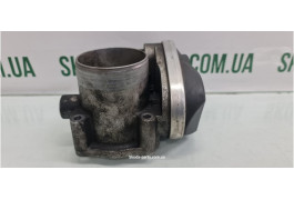 Дросельна заслінка 1.6 75kw Volkswagen Golf 4 VAG (036133062M)