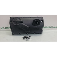 Кришка клапанів 1.9tdi Skoda Octavia A5 VAG (038103469AL)