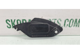 Оглядовий лючок, захист КПП Volkswagen Passat B6 вживаний VAG (038103648B)