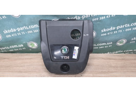 Кришка двигуна декоративна Skoda Octavia Tour 1.9 TDI VAG (038103925AA)