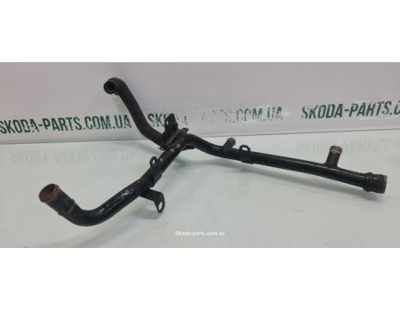 Трубка системи охолодження двигуна Skoda Octavia A5 VAG (038121065CT)