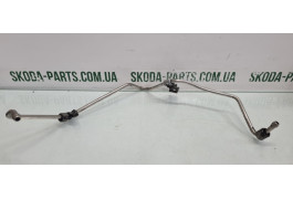 Трубка подачі олії до турбіни Skoda Octavia A5 вживана VAG (038145859F)