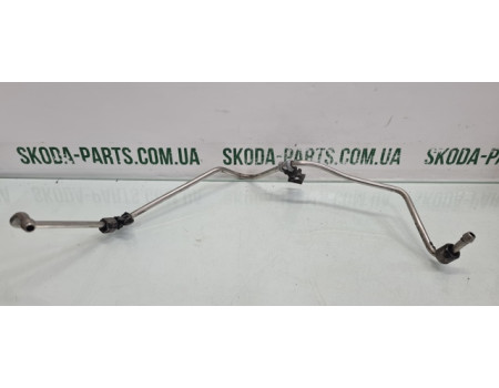 Трубка подачі олії до турбіни Skoda Octavia A5 вживана VAG (038145859F)