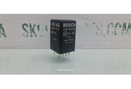 Реле свічок розжарювання 457 Volkswagen Passat B6 VAG (038907281B)