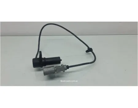 Датчик колінвалу 1.9tdi Volkswagen Golf 4 038907319F VAG (038907319F)