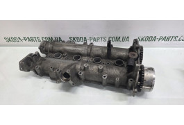 Кришка клапанна з розпредвалами Skoda Octavia A5 1.4 TSI 03C103475BF VAG (03C103475BF)