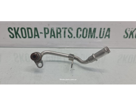 Трубка системи охолодження двигуна 1.4tsi Skoda Octavia A5 03C121497F вживана VAG (03C121497F)