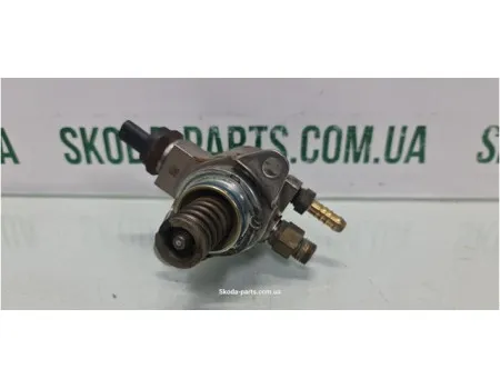 Паливнийнасосвисокоготиску (ТНВД) 1.4tsi Skoda Octavia A5 03C127026D вживаний VAG (03C127026D)