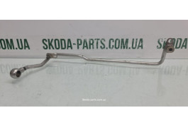 Трубка подачі масла до турбіни 1.4tsi Skoda Octavia A5 03C145140K вживана VAG (03C145140K)