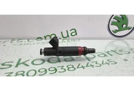Форсунка вприску палива Skoda Fabia II 1.2 бензин 03D906031C VAG (03D906031C)