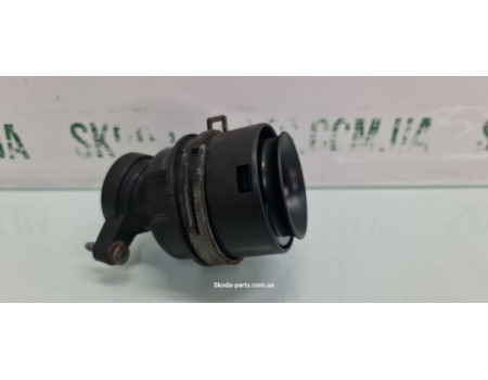 Патрубок впускного колектора 1.2tsi Skoda Octavia A5 03F129656F VAG (03F129656F)