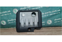 Кришка двигуна Skoda Octavia A5 03G103925BK VAG (03G103925BK)