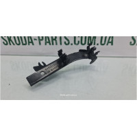 Кронштейн кріплення паливних трубок Skoda Octavia A5 03G131645 вживаний VAG (03G131645)