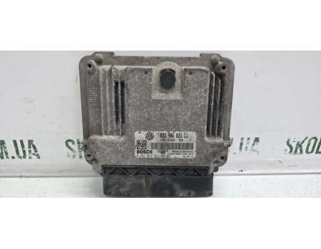 Блок управління двигуна Skoda Octavia A5 03G906021CJ VAG (03G906021CJ)