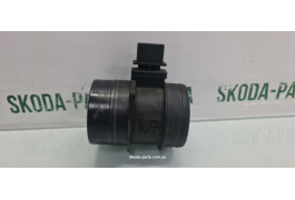 Розходомір повітря Skoda Superb 2 03G906461C вживаний VAG (03G906461C)