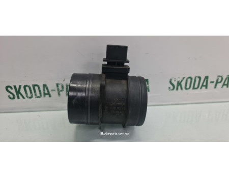 Розходомір повітря Skoda Superb 2 03G906461C вживаний VAG (03G906461C)