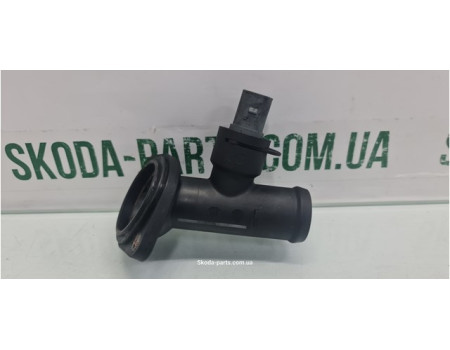 Корпус термостату Volkswagen Passat B6 03L121121A вживаний VAG (03L121121A)