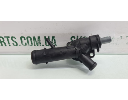 Фланець системи охолодження трійник Skoda Fabia New 1.2TDI вживаний 03L121131F VAG (03L121131F)