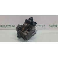 Паливний насос високого тиску (ТНВД) 2.0tdi Skoda Superb 2 VAG (03L130755D)