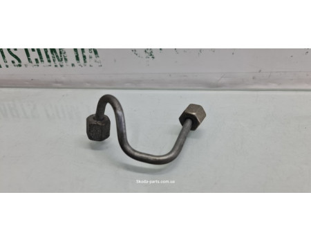 Трубка паливна 2.0tdi Skoda Superb 2 03L301AB VAG (03L301AB)