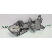 Кронштейн генератора Skoda Fabia New 1.2TDI 03L903143K VAG (03L903143K)