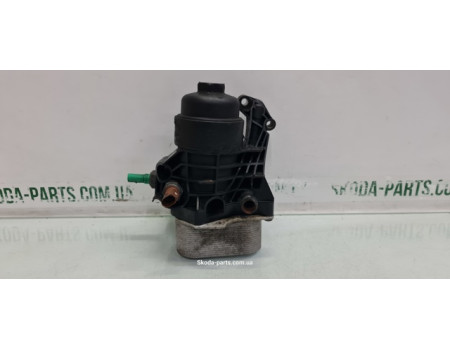 Корпус масляного фільтра 1.6tdi Skoda Octavia A7 03N115389 VAG (03N115389)