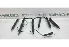 Форсунка вприску палива комплект 6шт Skoda Superb  2.5 TDI VAG (0432133783)