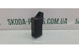 Реле свічок розжарювання 1.2tdi Skoda Fabia New вживане VAG (045907282A)