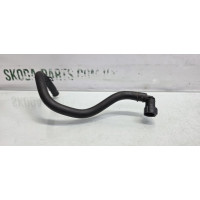 Паливний шланг подачі палива на форсунки Skoda Fabia mk1 1.4 Mpi 8кл VAG (047133723G)